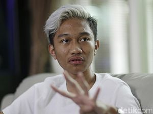 Tradisi dan Legacy Si Mr. Kurir Tradisi dan Legacy Si Mr. Kurir