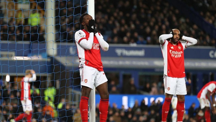 LIVERPOOL, ENGLAND - DECEMBER 06: Mikel Arteta, Manager of Arsenal looks on following defeat in the Premier League match between Everton and Arsenal at Goodison Park on December 06, 2021 in Liverpool, England. (Photo by Naomi Baker/Getty Images)