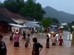 Banjir di Tirtomoyo Wonogiri, Belasan Rumah Sempat Tergenang