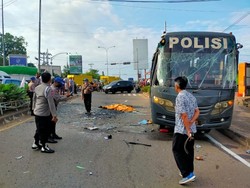 Sopir Truk Pengangkut Kayu Tabrak Bus SPN Polda Jambi Ditangkap