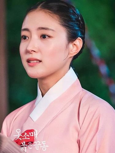 Fakta menarik seputar aktris cantik Lee Se Young yang berperan dalam drama The Red Sleeve/instagram/mbcdrama_now
