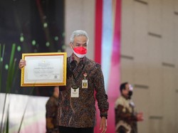 Ungguli Jatim, Jabar & DKI, Jateng Raih Anugerah Meritokrasi Terbaik