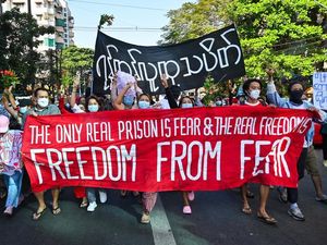 Hukuman Penjara Aung San Suu Kyi Picu Kemarahan Global Hukuman Penjara Aung San Suu Kyi Picu Kemarahan Global