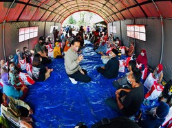 Cerita Warga ke Jokowi Soal Ngerinya Detik-detik Gunung Semeru Erupsi