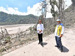 Jokowi Jamin Relokasi 2.000 Rumah Korban Terdampak Erupsi Semeru