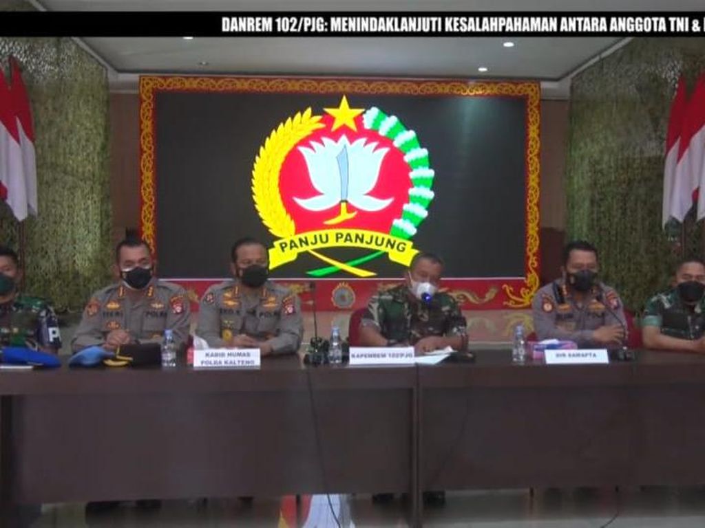 Polwan Dipukul Prajurit TNI, Korem 102: Murni Salah Paham Polwan Dipukul Prajurit TNI, Korem 102: Murni Salah Paham