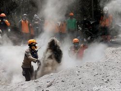Pencarian Korban Erupsi Gunung Semeru Terus Berlangsung
