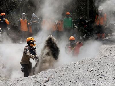 Pencarian Korban Erupsi Gunung Semeru Terus Berlangsung