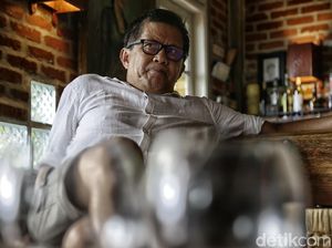 Rocky Gerung Juga Digugat ke PN Cibinong Buntut Dugaan Hina Jokowi Rocky Gerung Juga Digugat ke PN Cibinong Buntut Dugaan Hina Jokowi