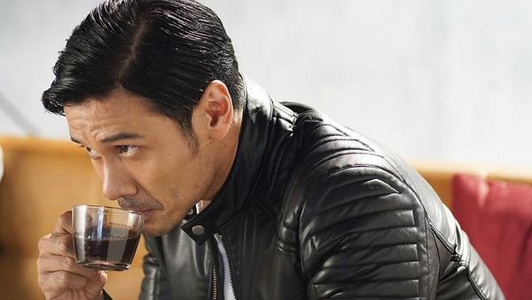 Selain Penggemar Berat Kopi, Chicco Jerikho juga Handal Racik Kopi 