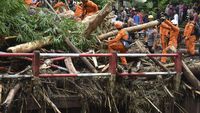 Basarnas Gencarkan Pencarian Korban Banjir Lombok Barat