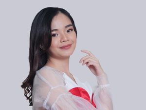 Kenalan dengan Vien IMB yang Jago Main Alat Musik Guzheng dari China Kenalan dengan Vien IMB yang Jago Main Alat Musik Guzheng dari China