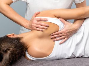 Puas Mengeretek Badan dengan Tit Tar, Metode Alternatif Sejenis Chiropractic Puas Mengeretek Badan dengan Tit Tar, Metode Alternatif Sejenis Chiropractic