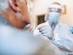 Dokter Ungkap Gejala COVID-19 Omicron yang Muncul di Malam Hari