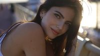 10 Foto Model yang Jadi Pacar Pembalap Max Verstappen, Lebih Tua 9 Tahun
