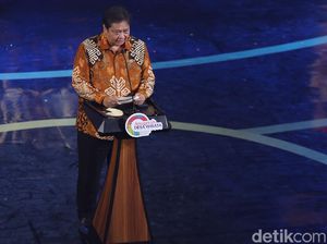 Tutup Perdagangan Bursa, Airlangga Ungkap Tantangan Ekonomi Global 2022