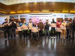 Kadedeuh Atlet PON dan Peparnas Kota Bandung Tahap 1 Disalurkan