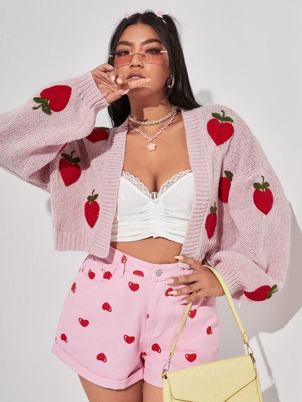Pakailah pink strawberry