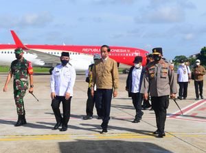 Resmikan Bandara Tebelian, Jokowi: Konektivitas Adalah Kunci!