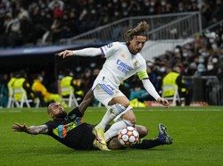 Si Ular Lagi-lagi Dimangsa Tim Spanyol