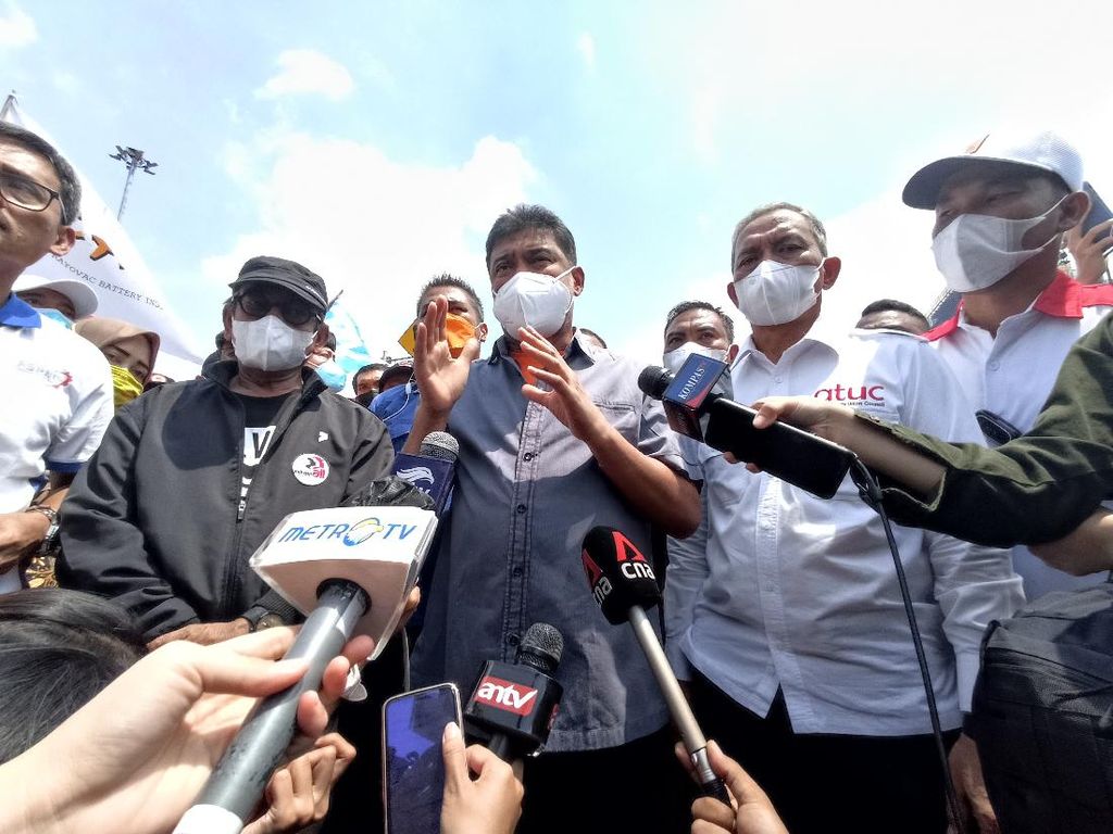 Said Iqbal Ancam Mogok Buruh Nasional Bila SK Upah Tak Direvisi Said Iqbal Ancam Mogok Buruh Nasional Bila SK Upah Tak Direvisi
