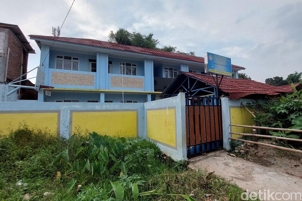 Saksi bisu santriwati diperkosa guru di Bandung