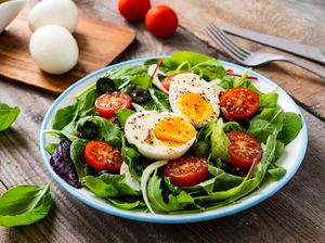 Makan Salad Tiap Hari? Ini 7 Hal yang Bakal Terjadi pada Tubuh Makan Salad Tiap Hari? Ini 7 Hal yang Bakal Terjadi pada Tubuh