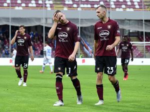 Salernitana Butuh Pemilik Baru, atau Dikeluarkan dari Serie A!