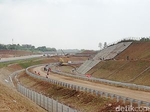 Begini Progres Pembangunan Exit Tol Cisumdawu di Kawasan Jatinangor