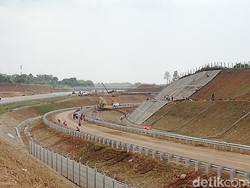 Begini Progres Pembangunan Exit Tol Cisumdawu di Kawasan Jatinangor
