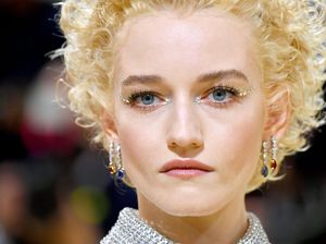 Makeup Mata Kristal hingga Rambut Gurita Jadi Tren Kecantikan 2022