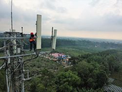 XL Kasih Layanan Internet Gratis Bagi Pengungsi Erupsi Gunung Semeru