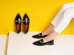 Nggak Melulu Heels, Model Flat Shoes Ini Cocok untuk ke Pesta Natal