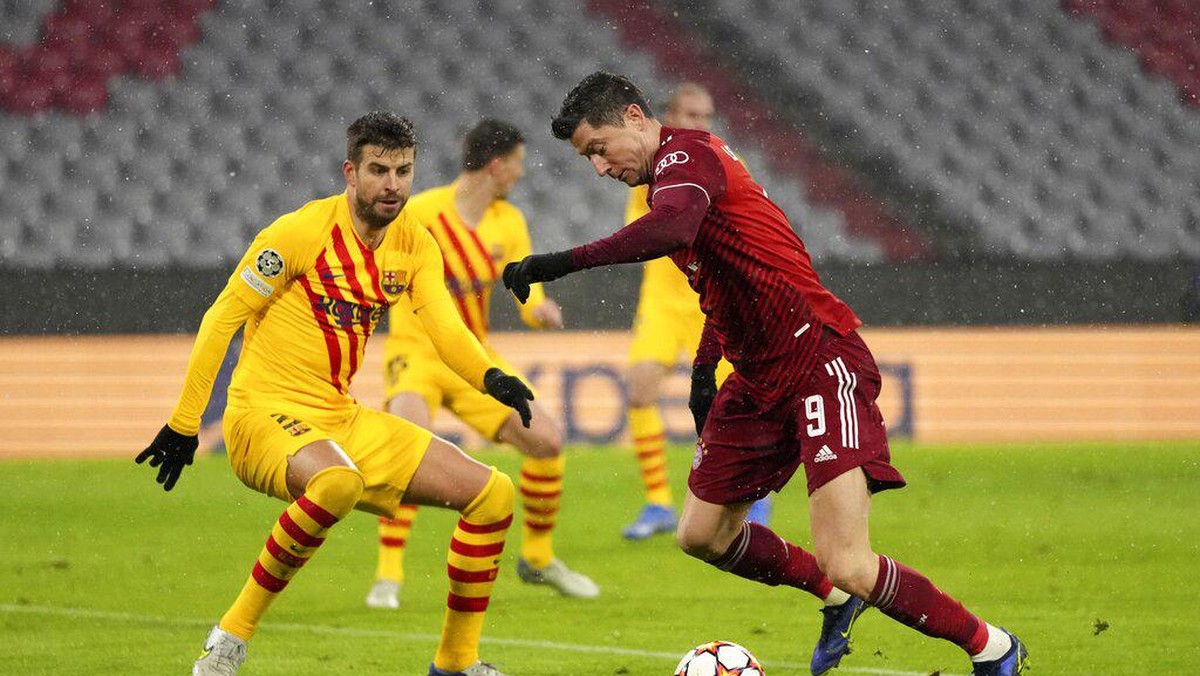 Bayern Munich tanpa welas asih ke Barcelona (AP/Matthias Schrader)