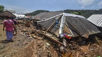 Lombok Barat Porak Poranda Usai Diterjang Banjir dan Longsor