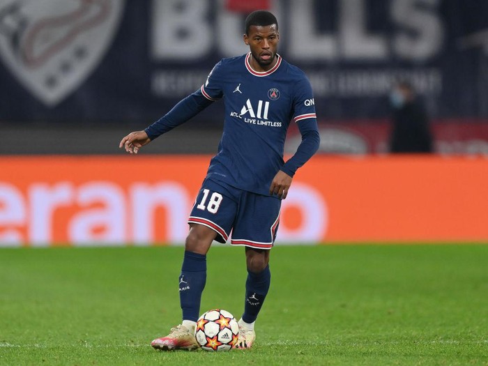 LEIPZIG, GERMANY - NOVEMBER 03: Georginio Wijnaldum of Paris in action during the UEFA Champions League group A match between RB Leipzig and Paris Saint-Germain at Red Bull Arena on November 03, 2021 in Leipzig, Germany. (Photo by Stuart Franklin/Getty Images)