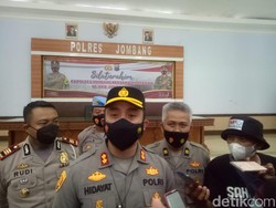Polisi Sempat Dikerahkan Saat Negosiasi Penangkapan Anak Kiai DPO Pencabulan