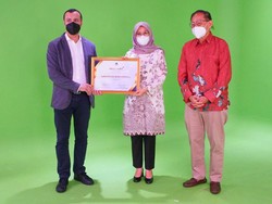 Kembangkan UMKM di Masa Pandemi, Banyuwangi Raih Natamukti Award