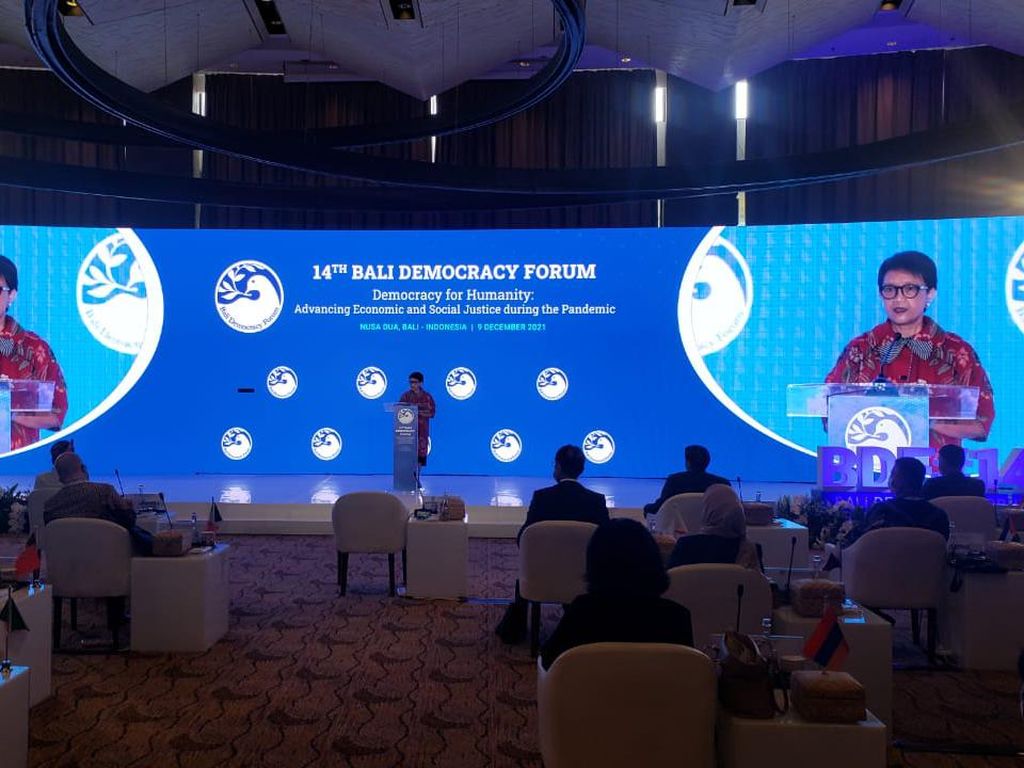 Buka Bali Democracy Forum, Menlu Bicara Pengaruh Buruk Pandemi bagi Demokrasi