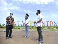 Pemuda Desa Sulap Tempat Sampah Jadi Desa Wisata Pantai