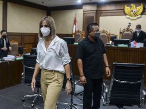 Hadiri Sidang Kasus Narkoba, Nia Ramadhani: Doain Ya