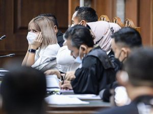 Hakim Cecar Alasan Nia Ramadhani dan Ardi Bakrie Direhabilitasi