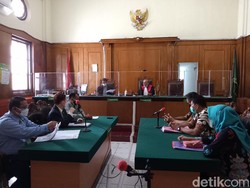 Sidang Pembuktian Kasus Anak Kiai di Jombang Gugat Kapolda Jatim