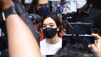 5 Potret Gisel yang Diperiksa Lagi Kasus Video Syur