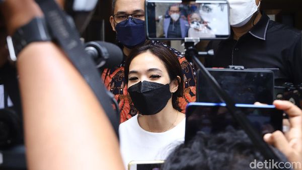 5 Potret Gisel yang Diperiksa Lagi Kasus Video Syur