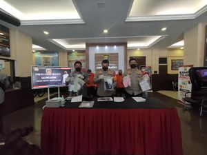 Pura-pura Jadi Petugas PLN, 5 Pria Perampok di Jaksel Ditangkap