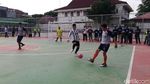 Usai Resmikan Lapangan, Gibran Futsal Bareng Jurnalis Solo