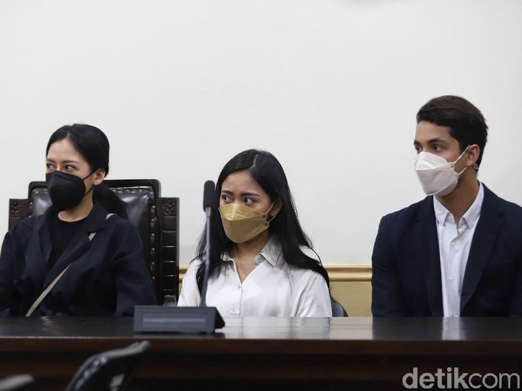 Rachel Vennya dan Salim Dituntut 4 Bulan Penjara oleh JPU