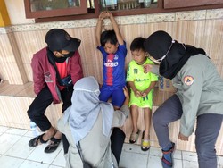 Anak-anak Korban Erupsi Semeru Kerap Menyendiri karena Kehilangan Ayah-Ibunya