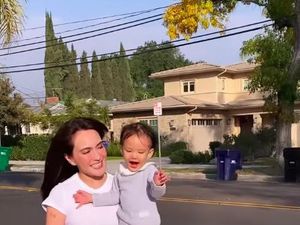 Terjawab! Bayangan Pria yang Ada di Video Liburan Shandy Aulia Terjawab! Bayangan Pria yang Ada di Video Liburan Shandy Aulia